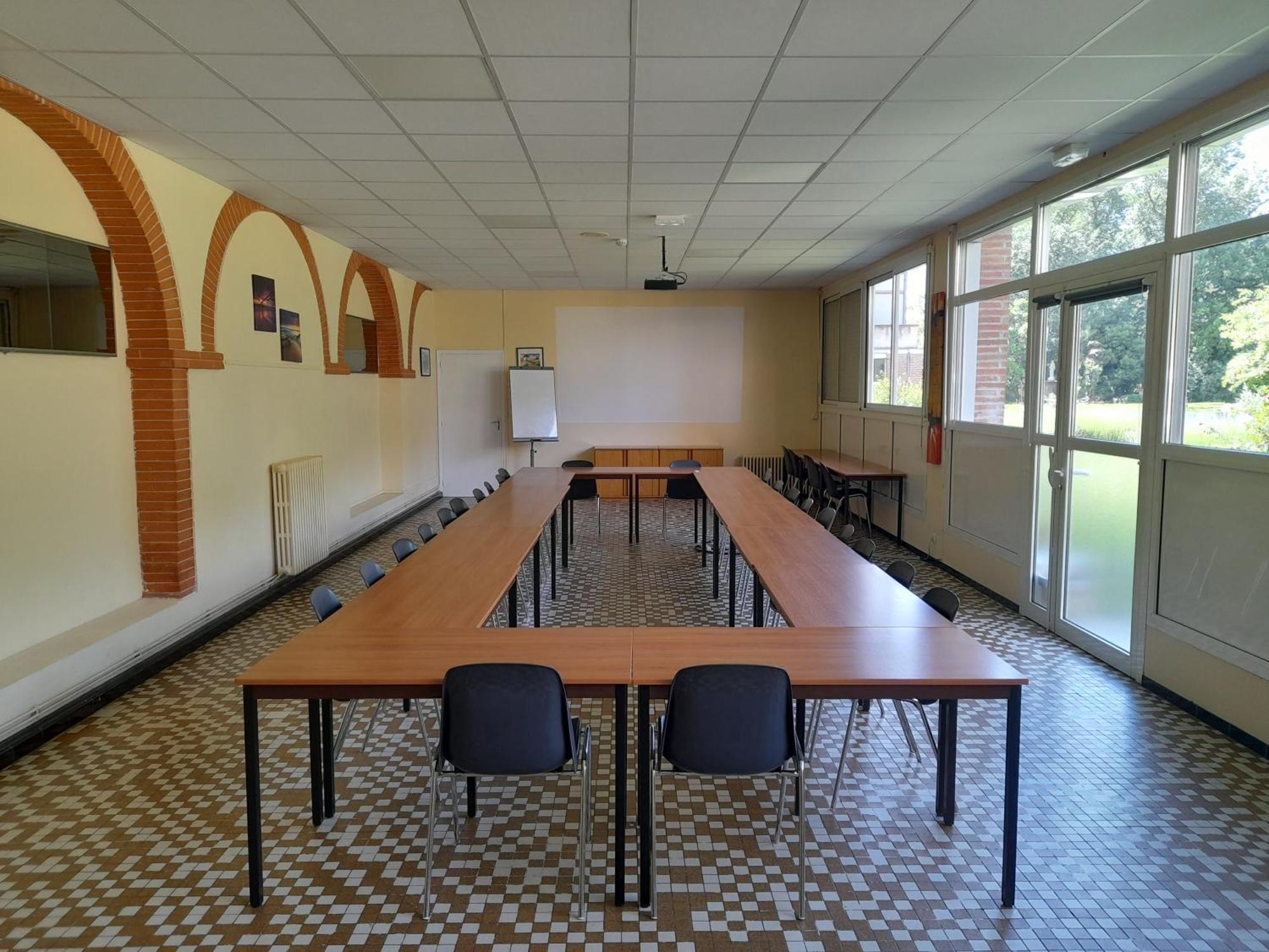 Centre Louis Ormieres Hotel มงโตบ็อง ภายนอก รูปภาพ